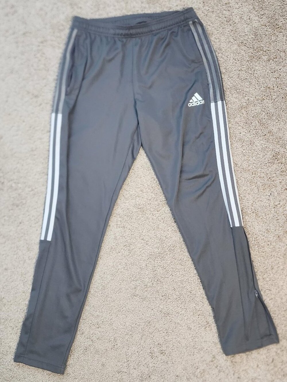Adidas - Athletic Pants - Grey - Aeroready - Size Medium